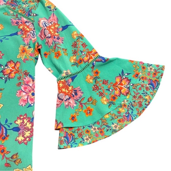 Anthropologie Fig and Flower Floral Flounce Sleeve Blouse - Size MP - Picture 4 of 9